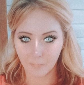 Meet your Posher, Candace